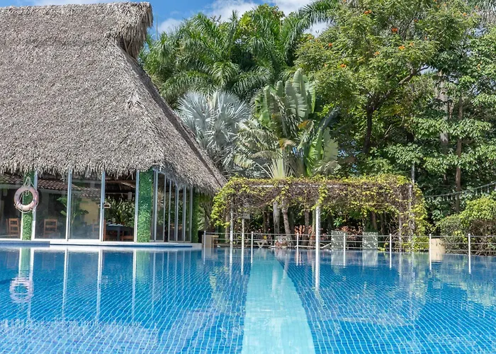 Seis Playas Hotel