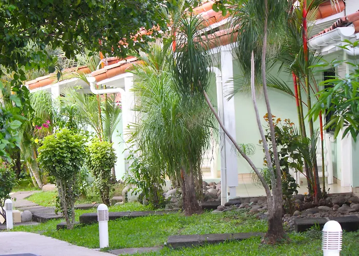 Hotel Seis Playas Tamarindo